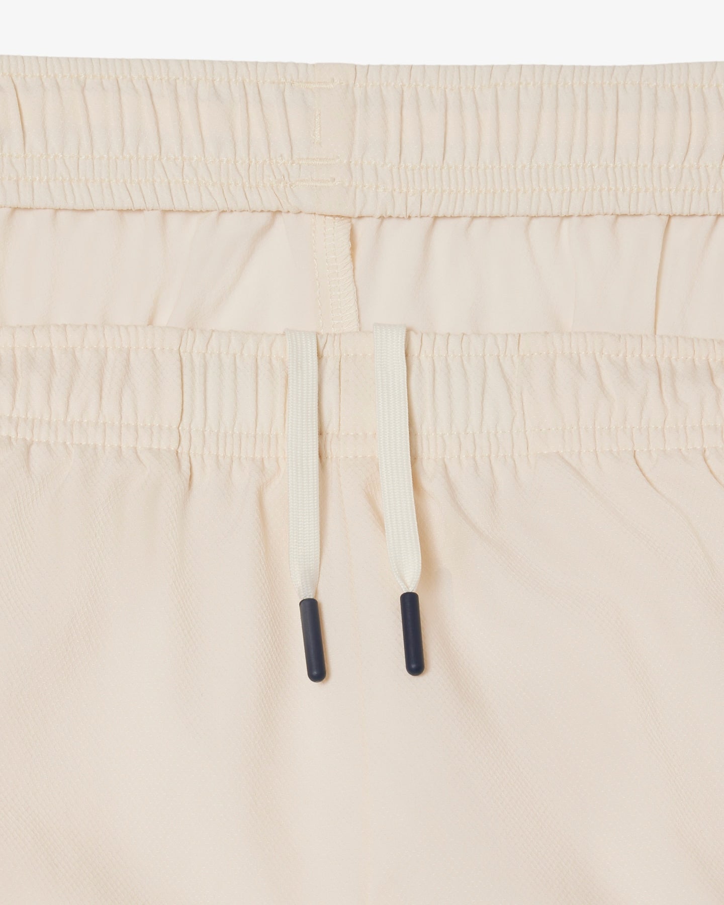 Conjunto bege com logo